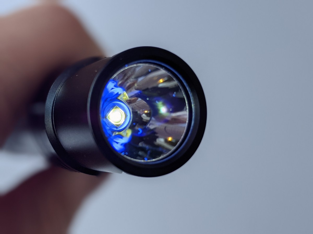 Sofirn SP31UV flashlight&nbsp;review