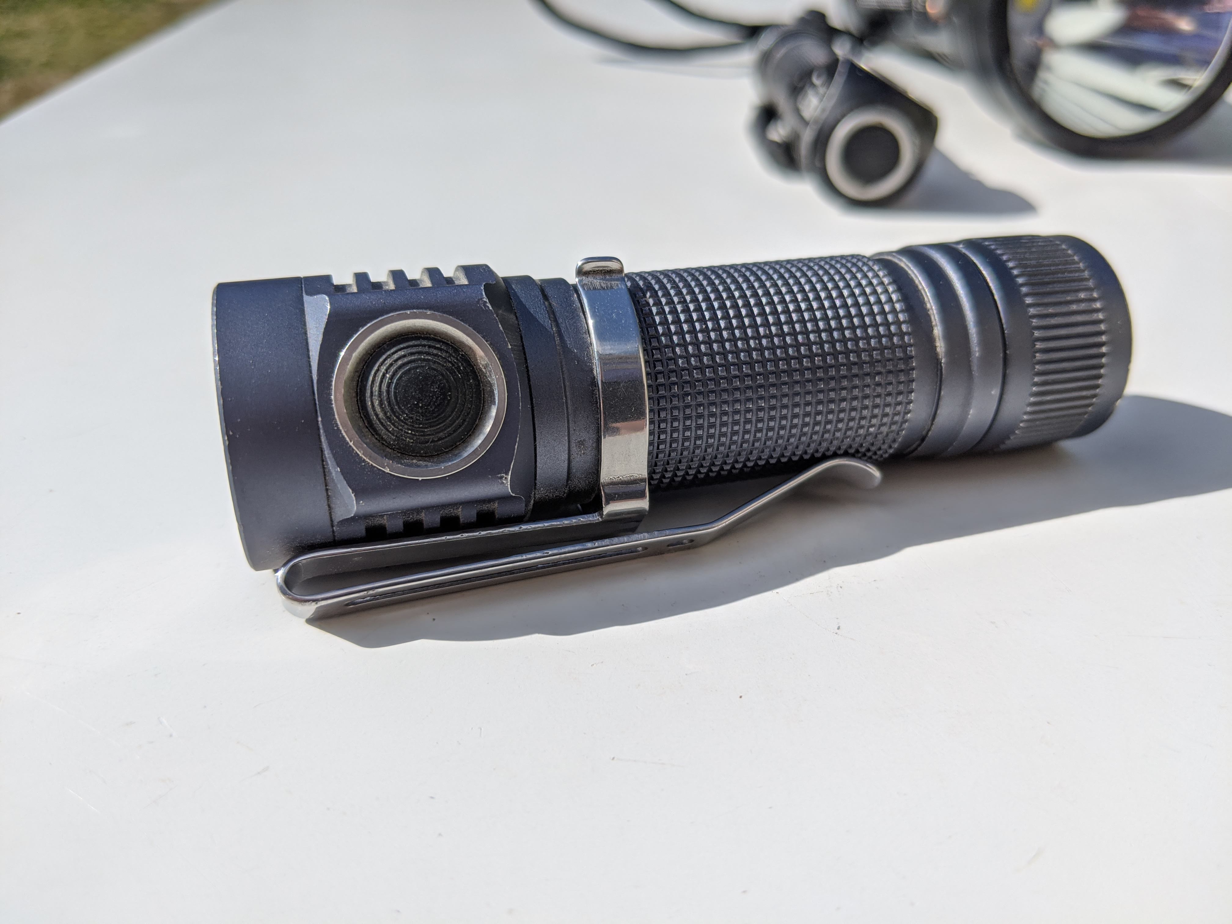 Hanklights! A brief overview of Intl-Outdoor's Emisar and Noctigon